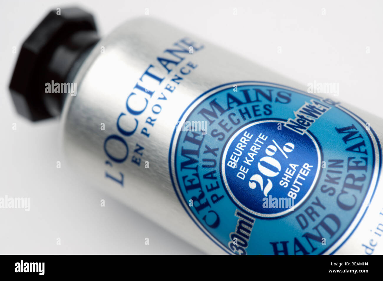 L'Occitane trockene Haut Handcreme Tube Stockfoto