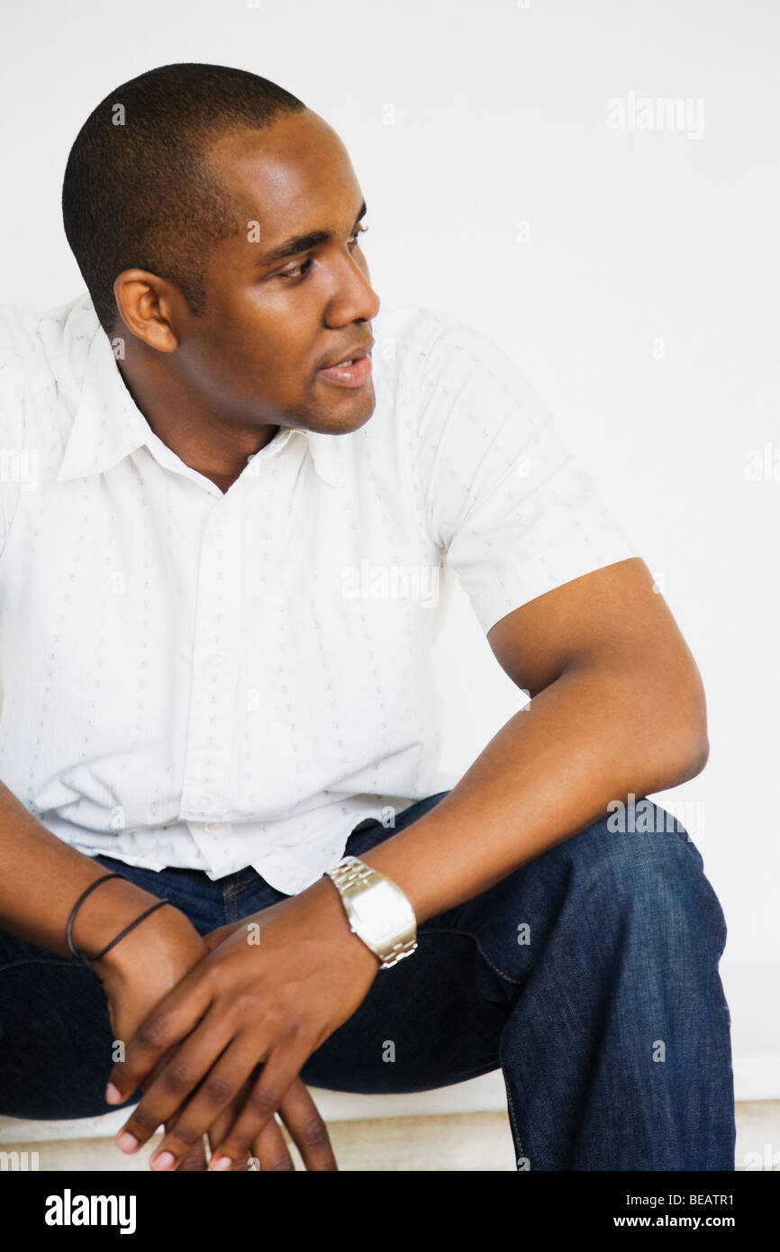 Afrikanischer Mann mit Kopf Stockfoto