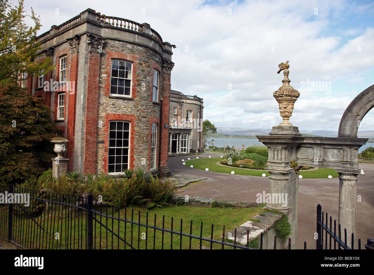 Bantry House, irische Herrenhaus mit Blick auf Bantry Bay, West Cork Stockfoto