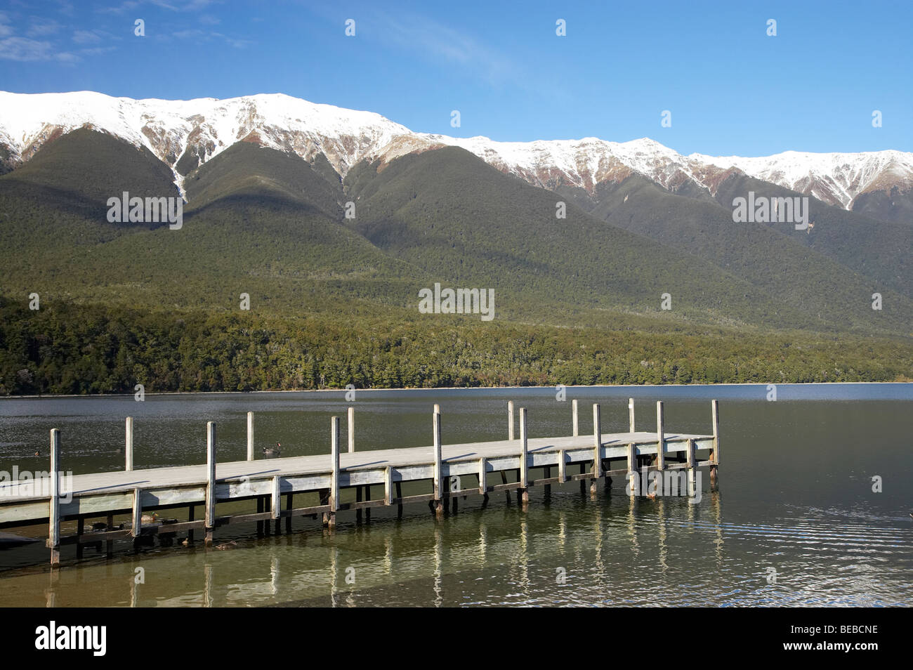 Jetty Lake Rotoiti, und St Arnaud Range, St Arnaud, Nelson Lakes National Park, Tasman District, Südinsel, Neuseeland Stockfoto