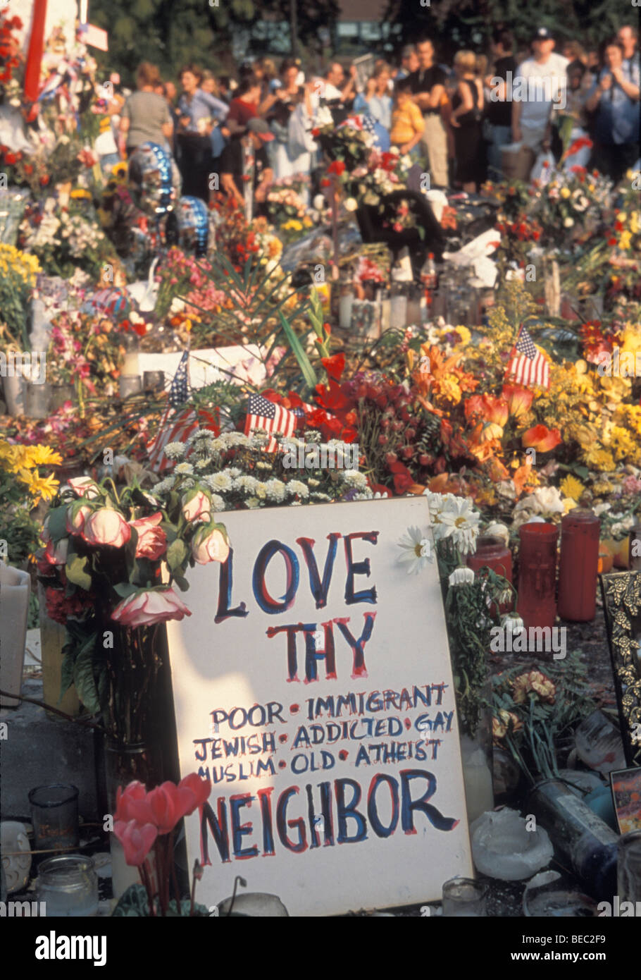 Die Ausgießung der Liebe und des Mitgefühls nach 9/11 gesehen wurde täglich am Union Square in New York City, Stockfoto