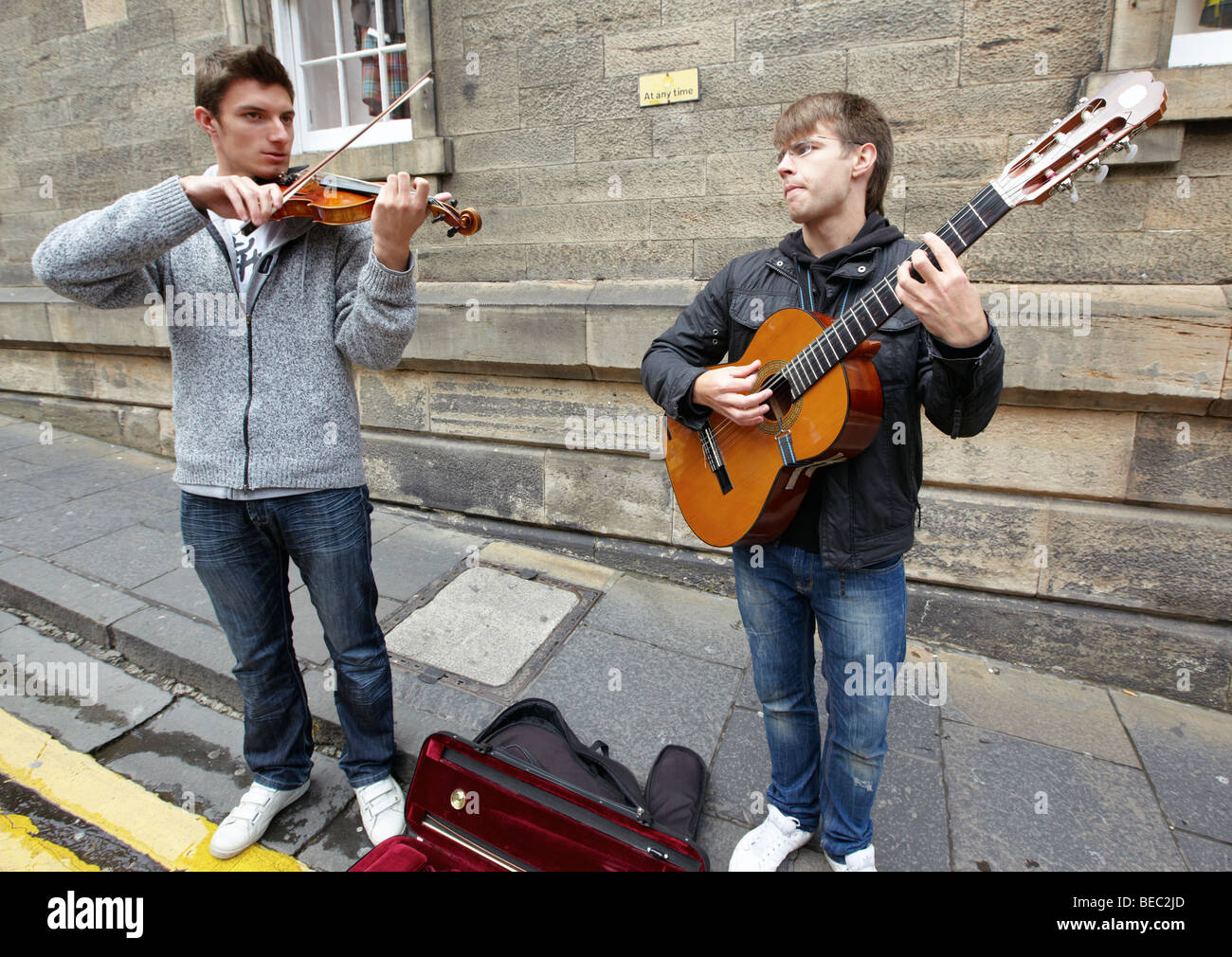 Gaukler In der Royal Mile in Edinburgh Schottland Großbritannien Stockfoto