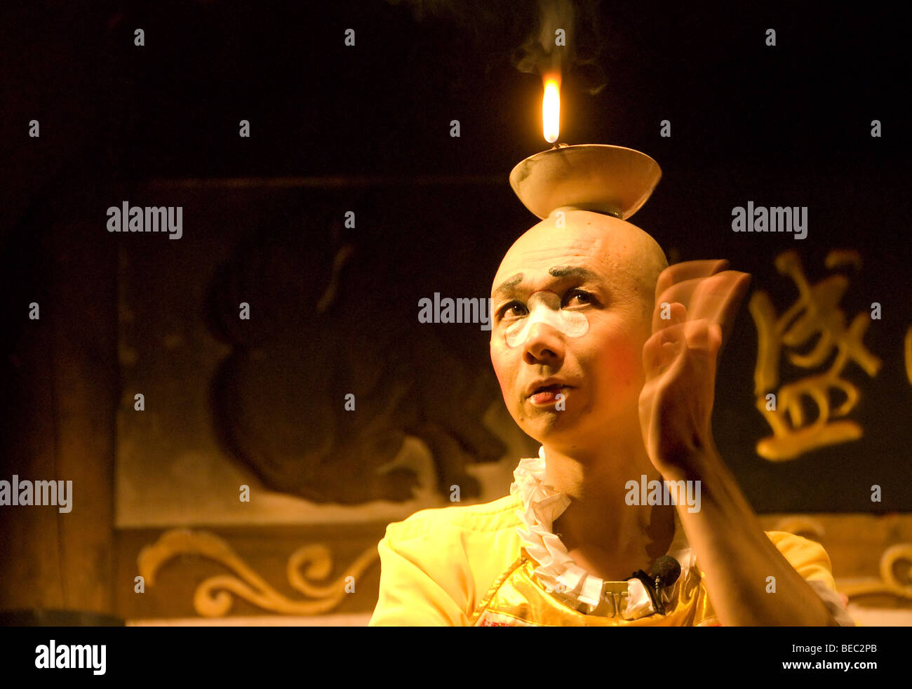 Komiker in der chinesischen Oper Chengdu durchführen. Chengdu. China 2008. Stockfoto