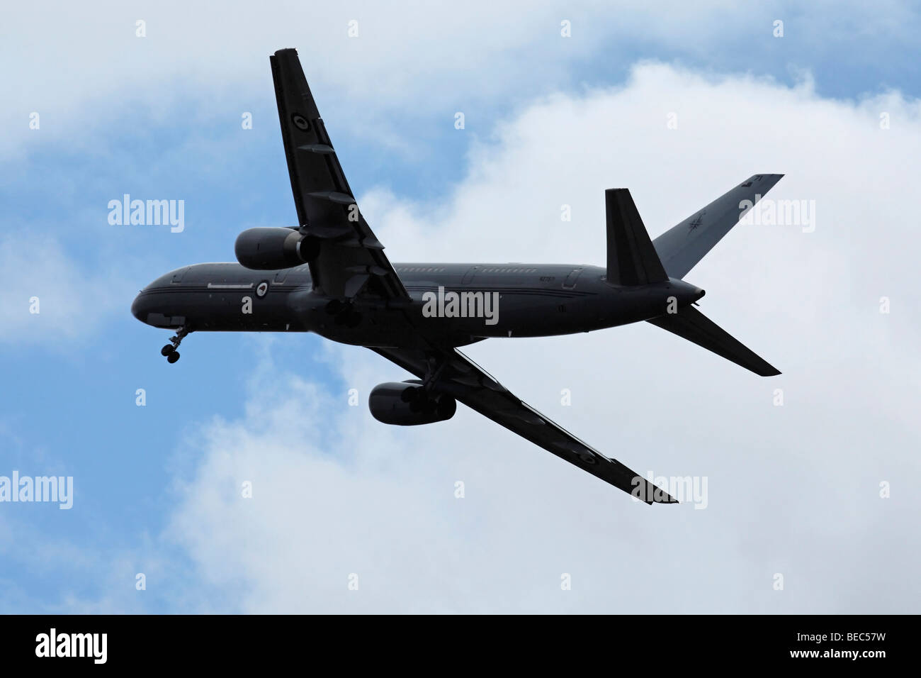 Royal New Zealand Air Force Boeing 757-200 militärische Flugzeuge im Flug Stockfoto