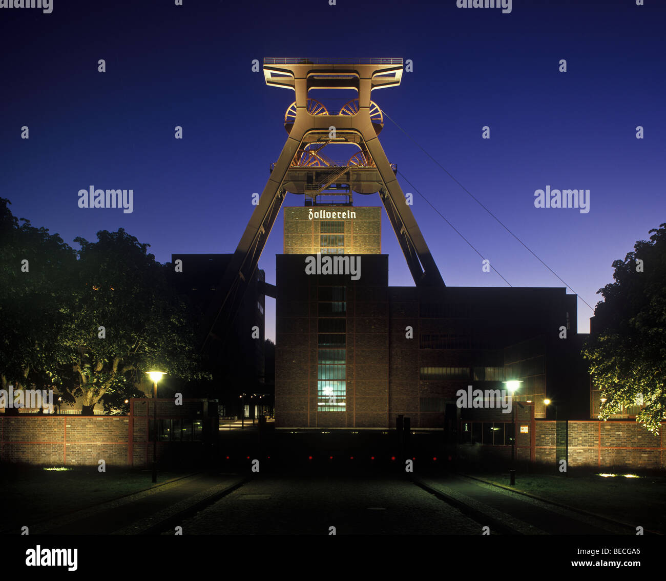 Zollverein Coal Mine Industriekomplex in der Nacht, Essen, Nordrhein-Westfalen, Deutschland, Europa Stockfoto