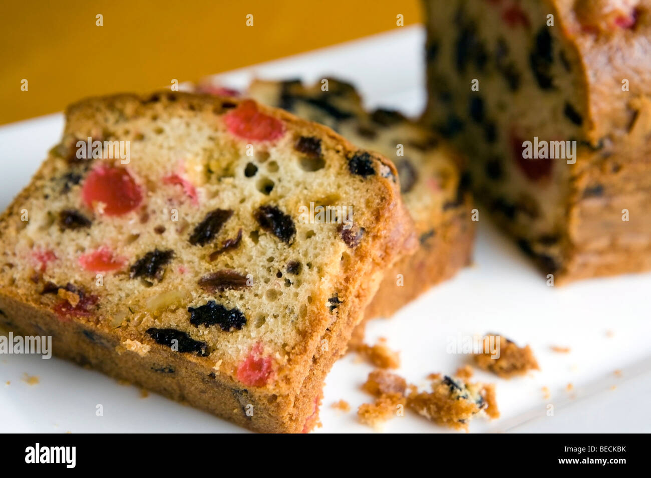 Stück Obstkuchen auf einem Teller Stockfoto