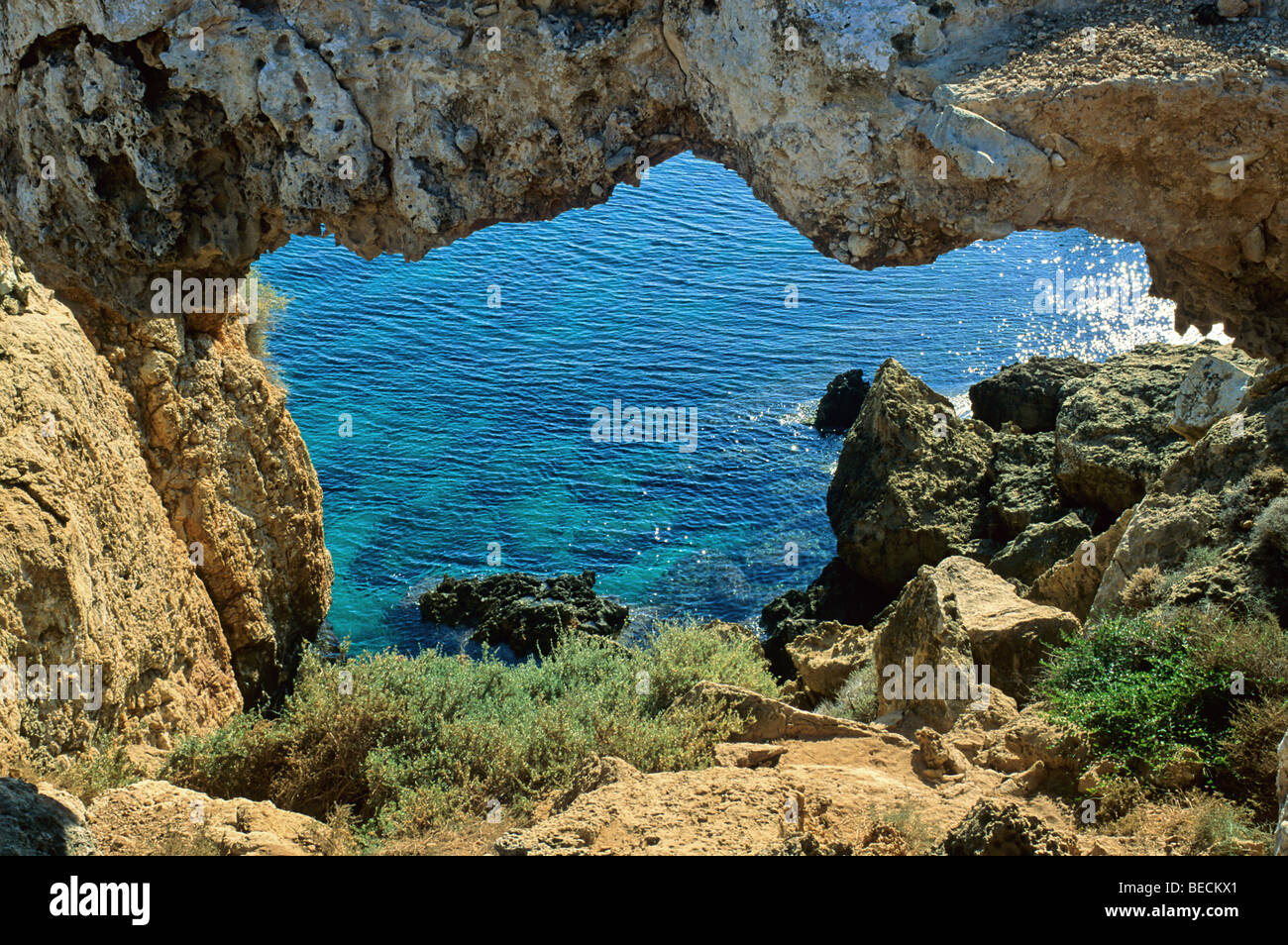 Felsbogen in der Nähe von Cape Gkreko, Süd-Ost-Küste, Insel, Griechenland Stockfoto
