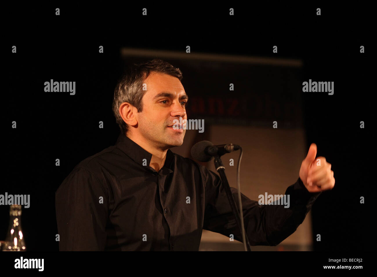 Autor Wladimir Kaminer bei einer Rede auf dem Literaturfestival "Ganz Ohr", Koblenz, Rheinland-Pfalz, Deutschland, Europa Stockfoto