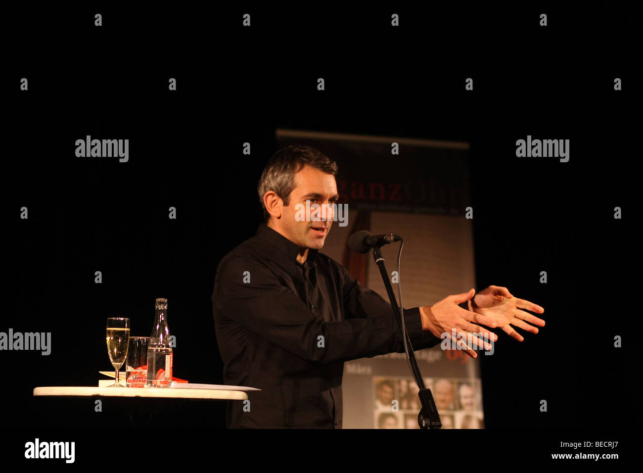 Autor Wladimir Kaminer bei einer Rede auf dem Literaturfestival "Ganz Ohr", Koblenz, Rheinland-Pfalz, Deutschland, Europa Stockfoto