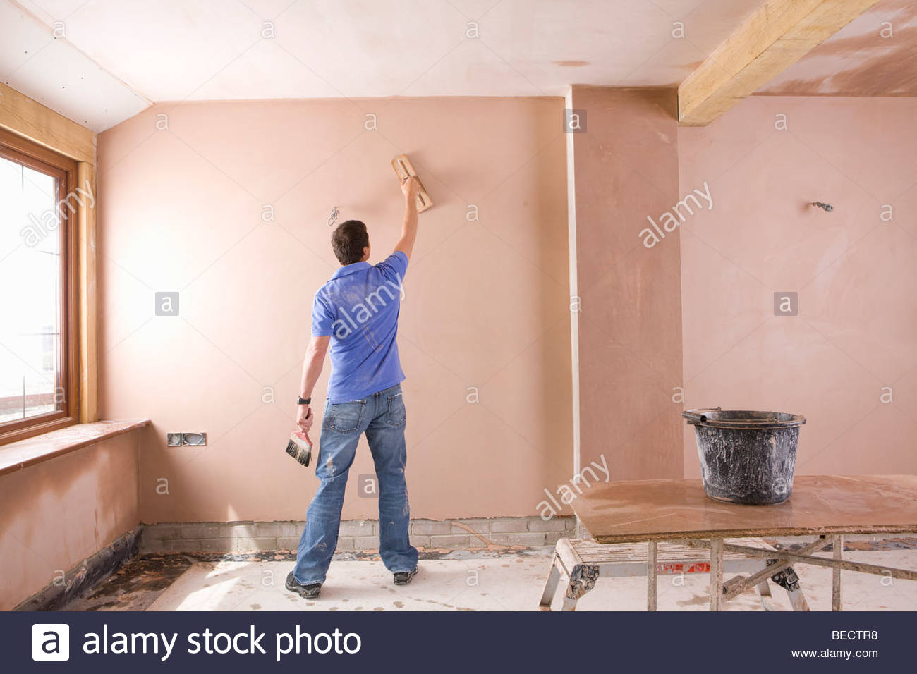 Man Verputzen Wand im Haus im Bau Stockfoto, Bild: 26098444 - Alamy Man Verputzen Wand im Haus im Bau Stockfoto, Bild: 26098444 - Alamy