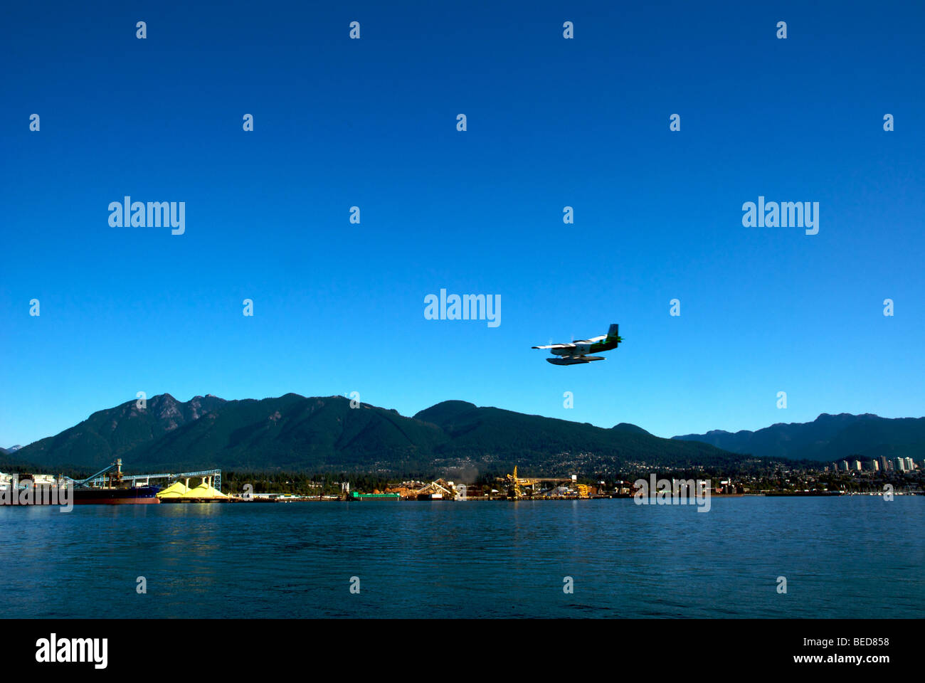 Wasserflugzeug Abflug Vancouver Burrard Inlet Stockfoto