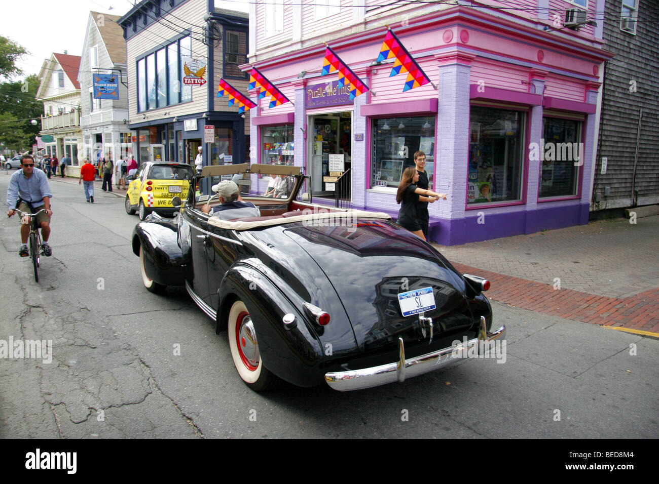 Alten Oldtimer Fahrt entlang Commercial Avenue, Provincetown, Massachusetts, USA Stockfoto