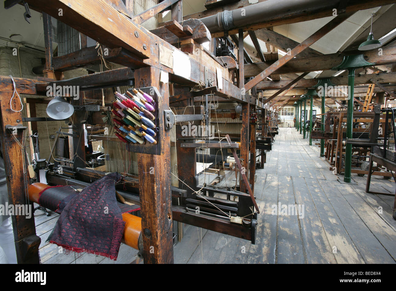 Stadt von Macclesfield, England. Paradies Silk Mühlenmuseum restauriert Jacquard Handwebstühlen. Stockfoto