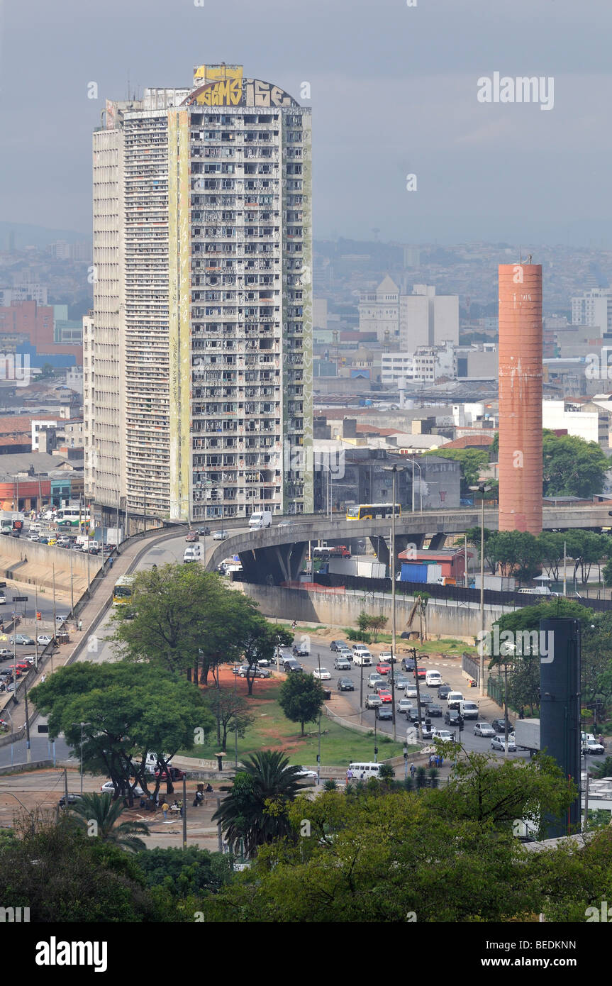 Die verlassenen und abgerissen Sao Vito mehrstöckige Gebäude in Bras Bezirk, Sao Paulo, Brasilien, Südamerika Stockfoto