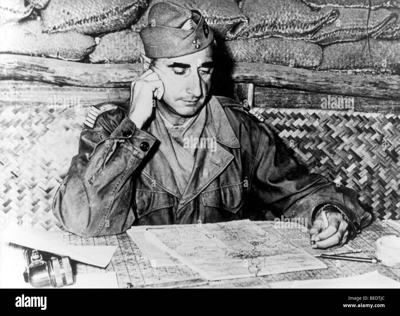 5205740 (9001135) General Christian de CASTRIE, Befehlshaber der Vietnamesischen Truppen von Dien Bien Phu, im seit Stockfoto