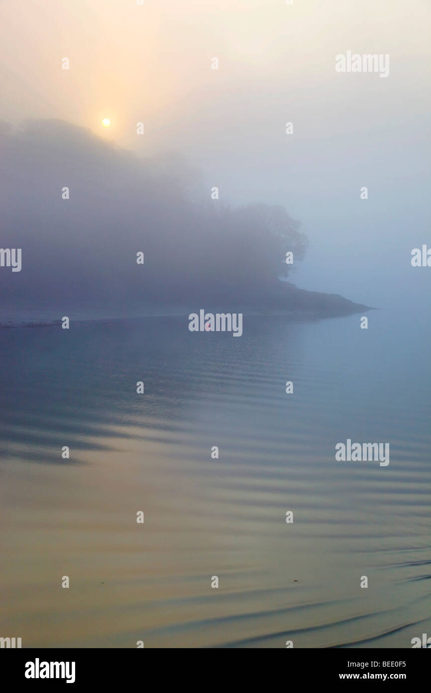 Rundholz-Kai; River Fal; am frühen Morgen; Cornwall Stockfoto