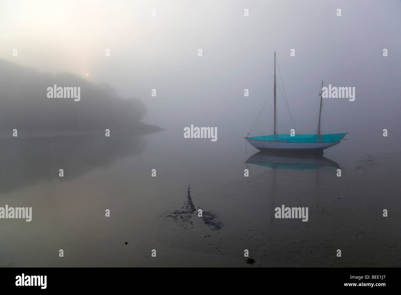 Rundholz-Kai; River Fal; am frühen Morgen; Cornwall Stockfoto