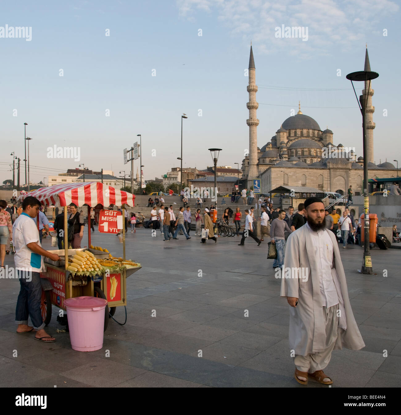 Restaurant Goldenes Horn Hafen Istanbul Eminonu Stockfoto