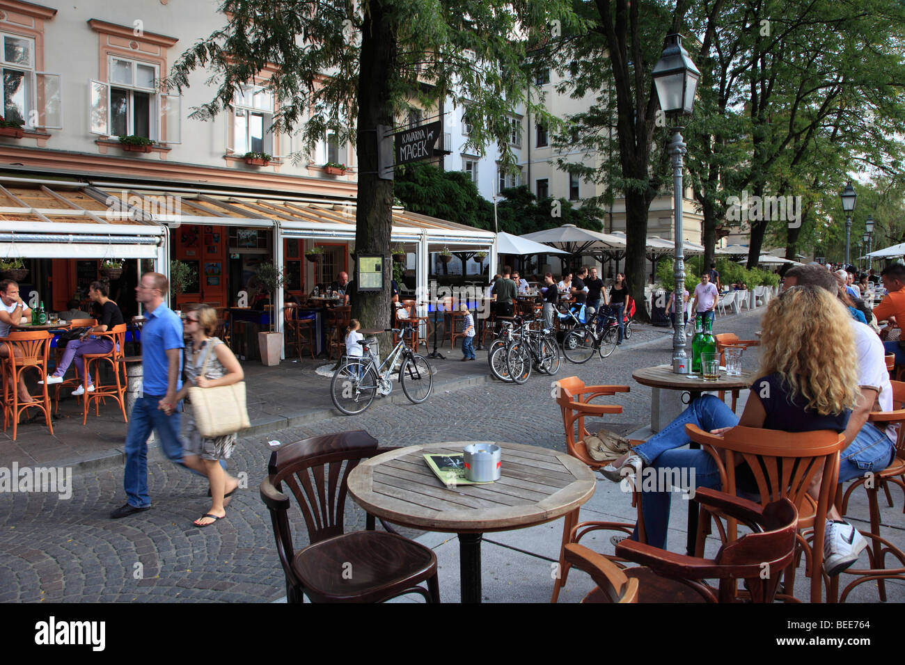 Slowenien, Ljubljana, Straßencafés, Menschen, Freizeit Stockfoto