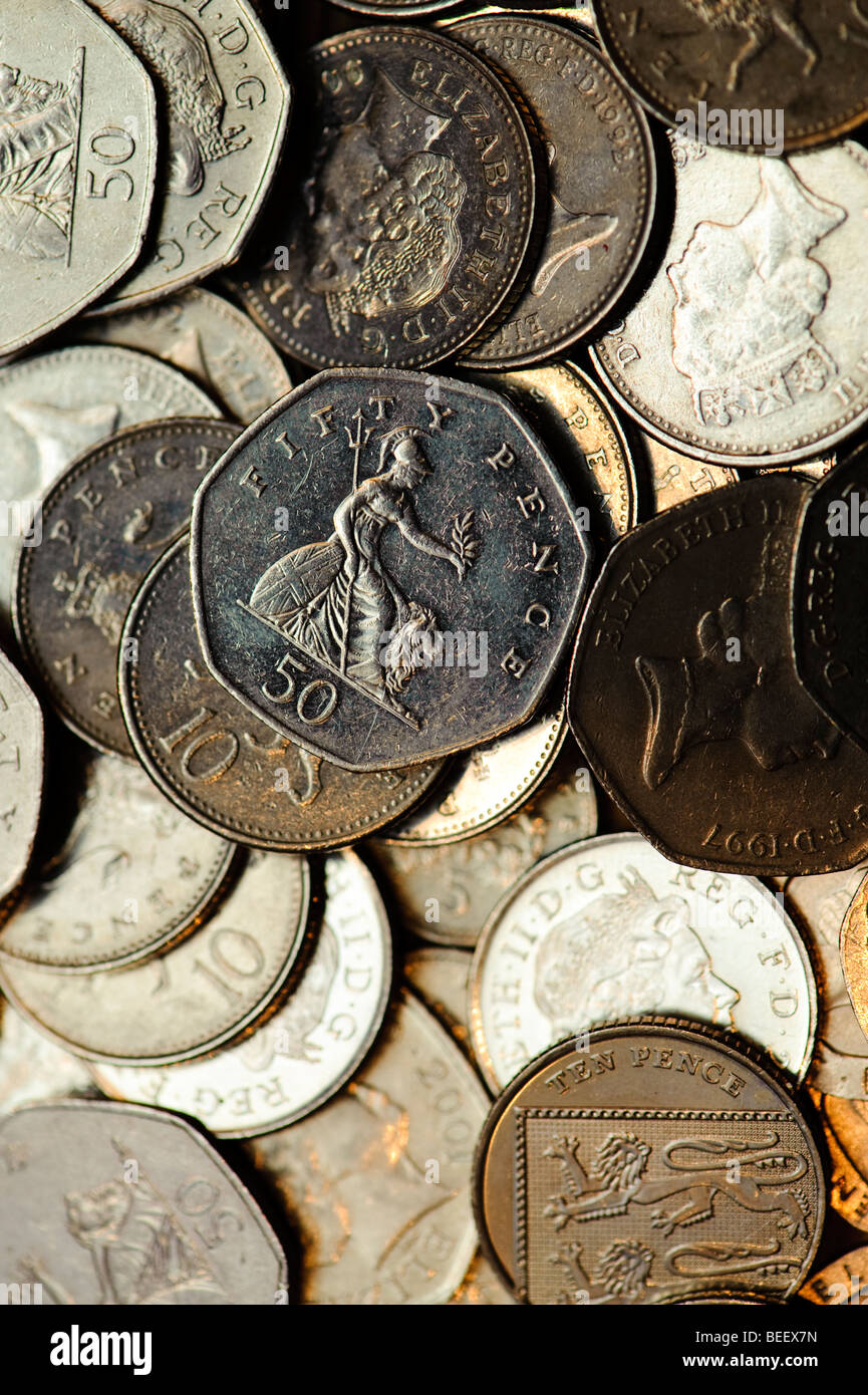 Haufen sortierten Münzen UK Geld Geld Münzen Münzen Silber Währung Stockfoto