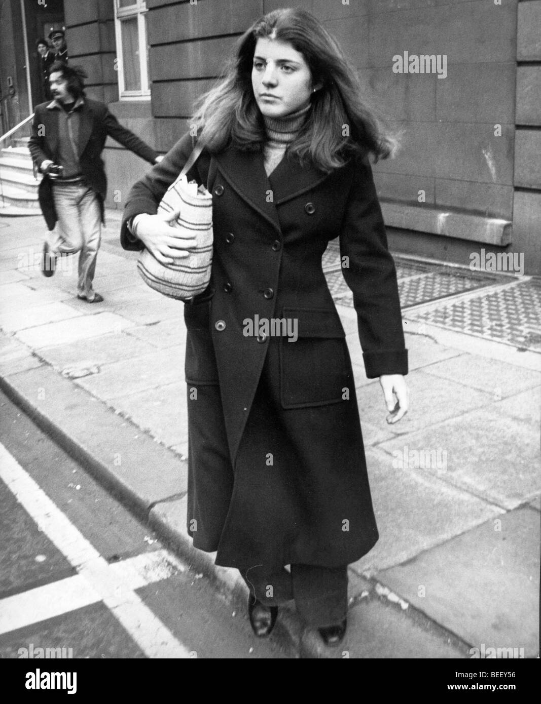 Caroline Kennedy geht die Straße von London Stockfoto