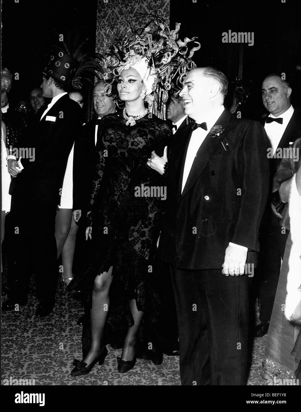 Schauspielerin Sophia Loren am Ball mit Carlo Ponti Stockfoto