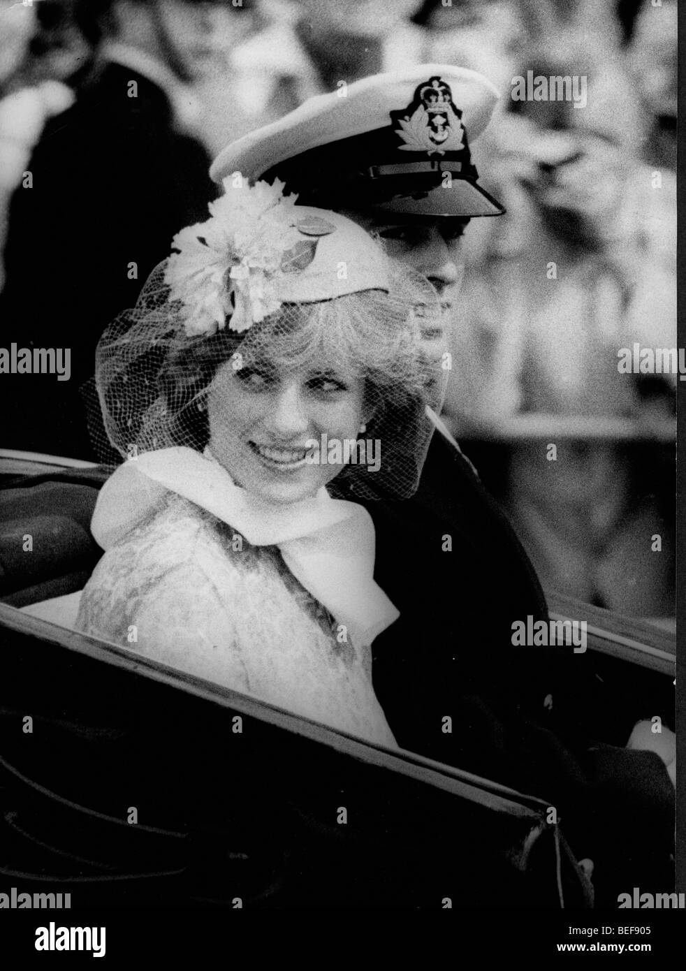 Prinzessin Diana und Prinz Andrew auf Weg nach Trooping die Farbe Stockfoto