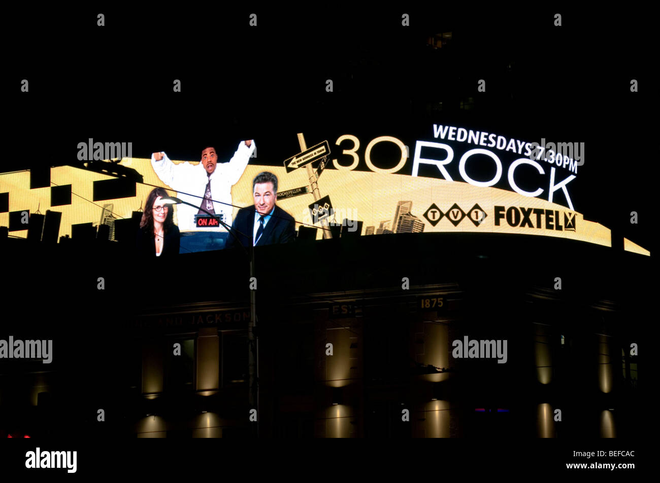 Neon Plakatwand in Flinders Street, Melbourne, Australien Stockfoto