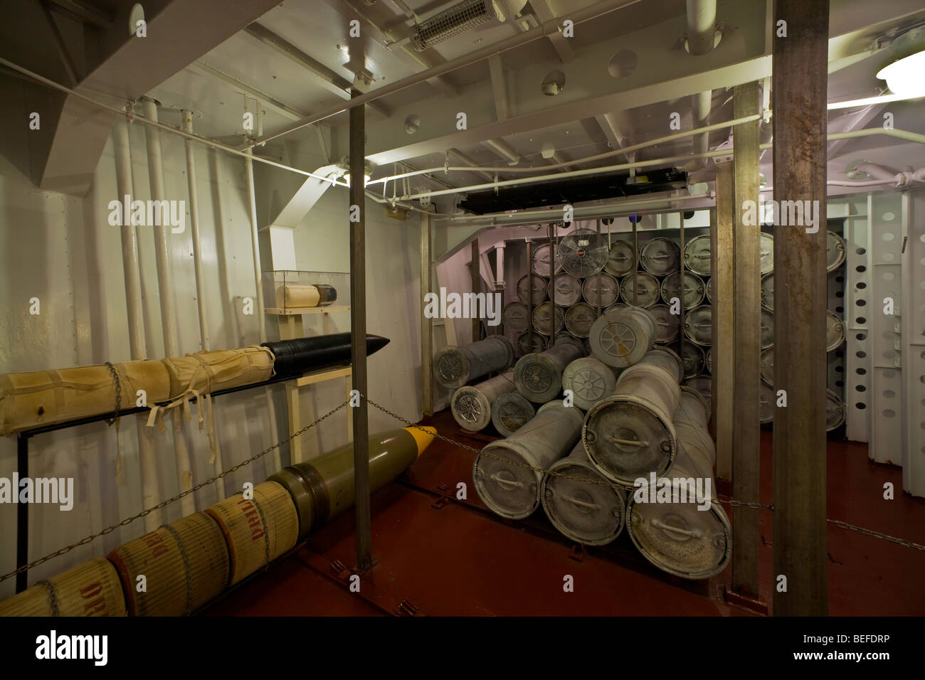 Im Inneren der Kanone Turm der USS North Carolina Stockfoto