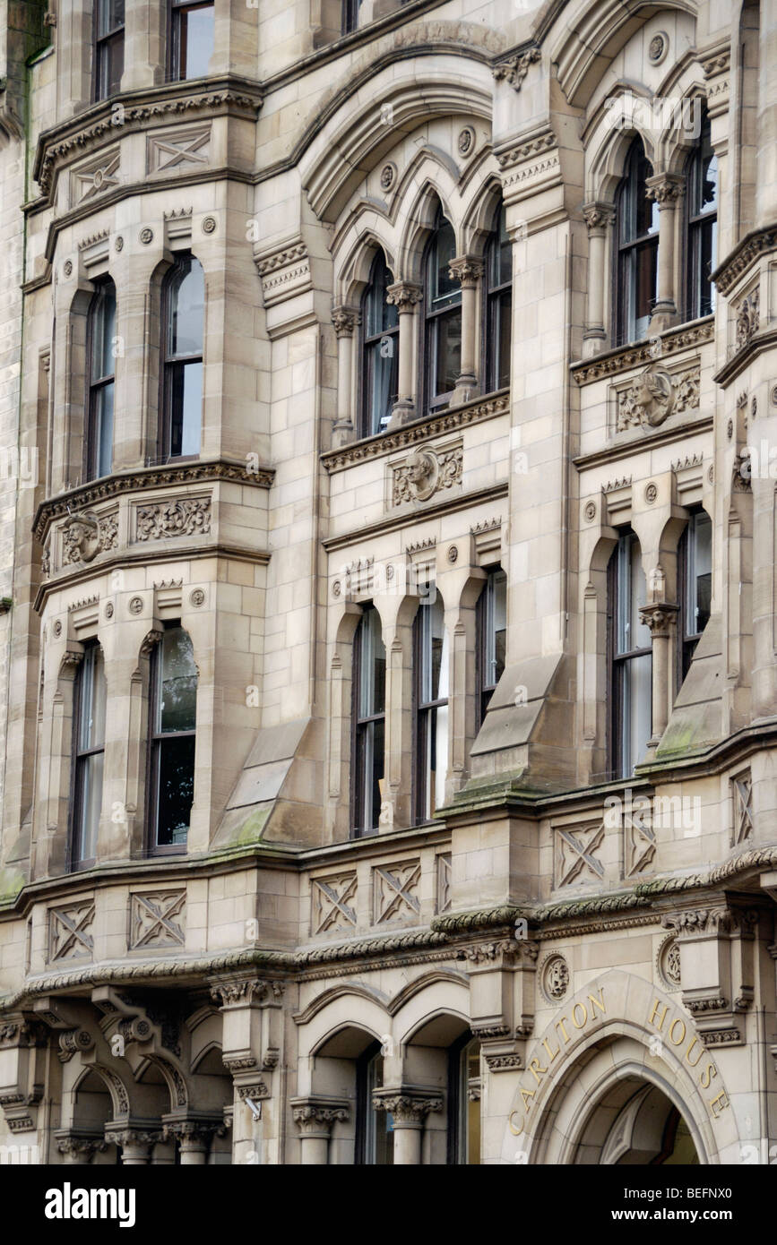Carlton House (ehemals Bridgewater Gebäude), denkmalgeschütztes Grade II viktorianischen Gebäude in Albert Square, Manchester, England, UK Stockfoto