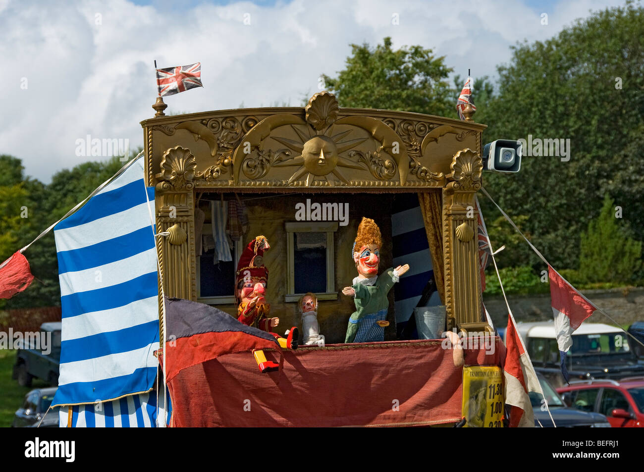 Traditionelle Punch und Judy im Sommer in Gargrave Show in der Nähe Skipton North Yorkshire England Vereinigtes Königreich GB Großbritannien Stockfoto