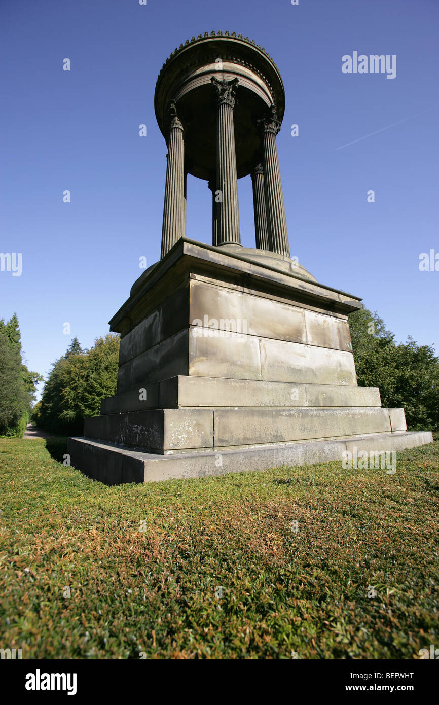 Nachlass von Tatton Park, England. Im frühen 19. Jahrhundert entworfen William Cole Choragic Denkmal. Stockfoto