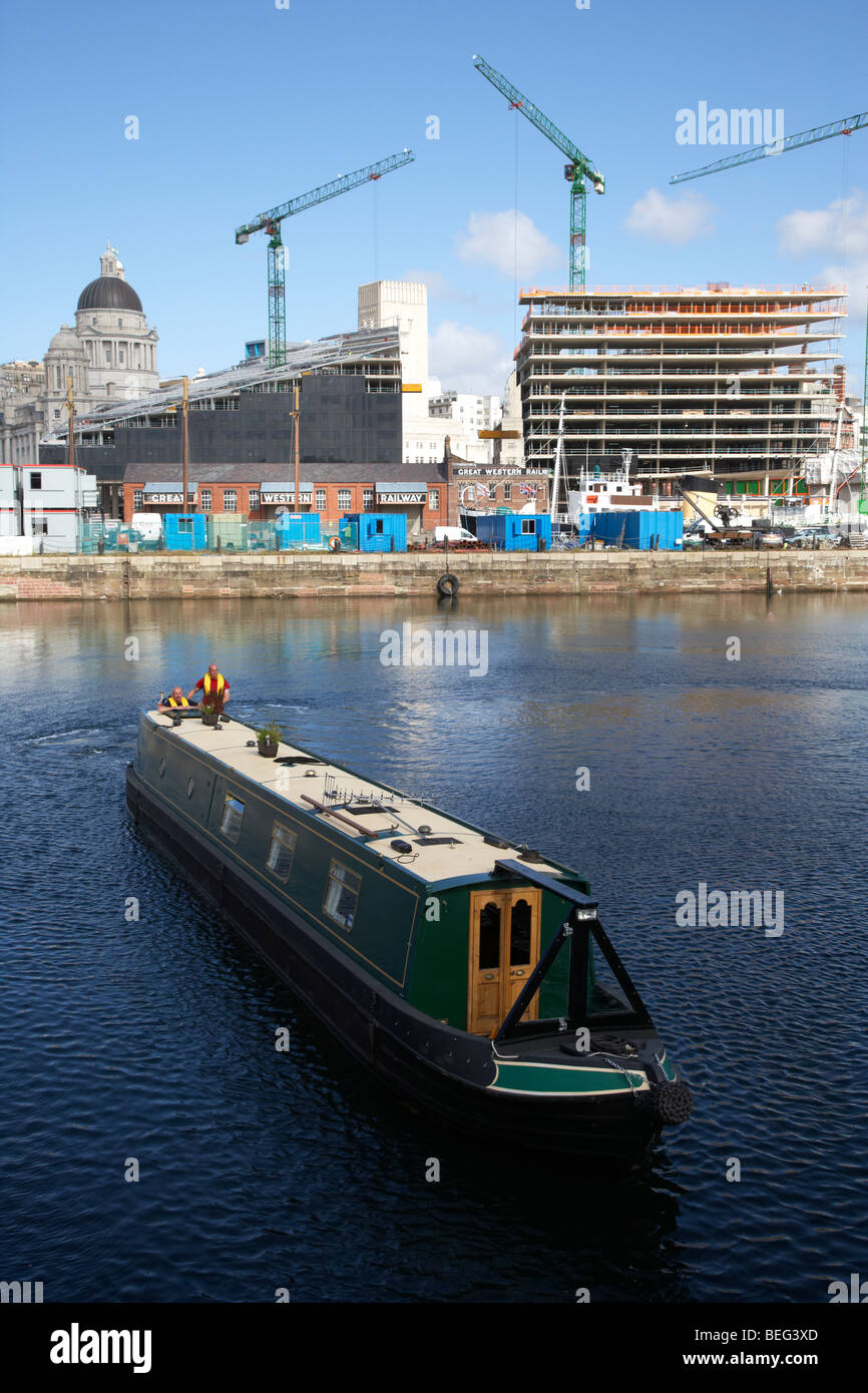 Kanal Narrowboat über den Zusammenhang zwischen der Liverpool Leeds Kanal und das Albert dock-Liverpool Merseyside England uk Stockfoto
