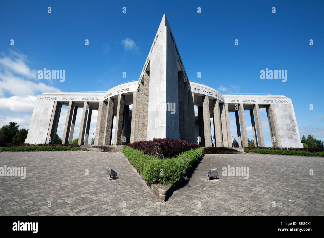 Le Mardasson Memorial. Fünf fünfzackigen Stern zum Gedenken an die amerikanische Bataillone, die in der Ardennenoffensive kämpfte. Stockfoto