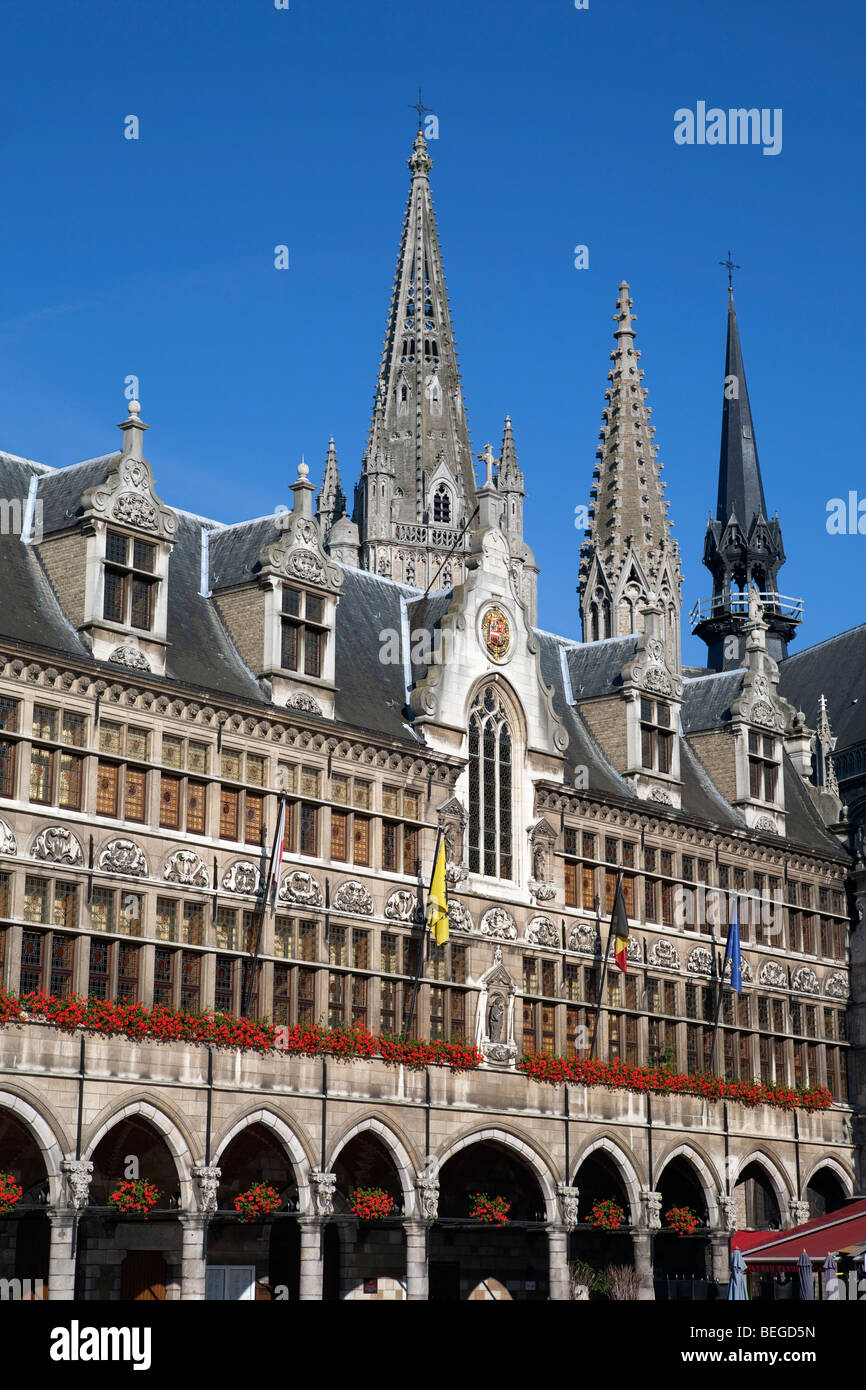 Detail der Tuchhallen in der Grote Markt. Stockfoto