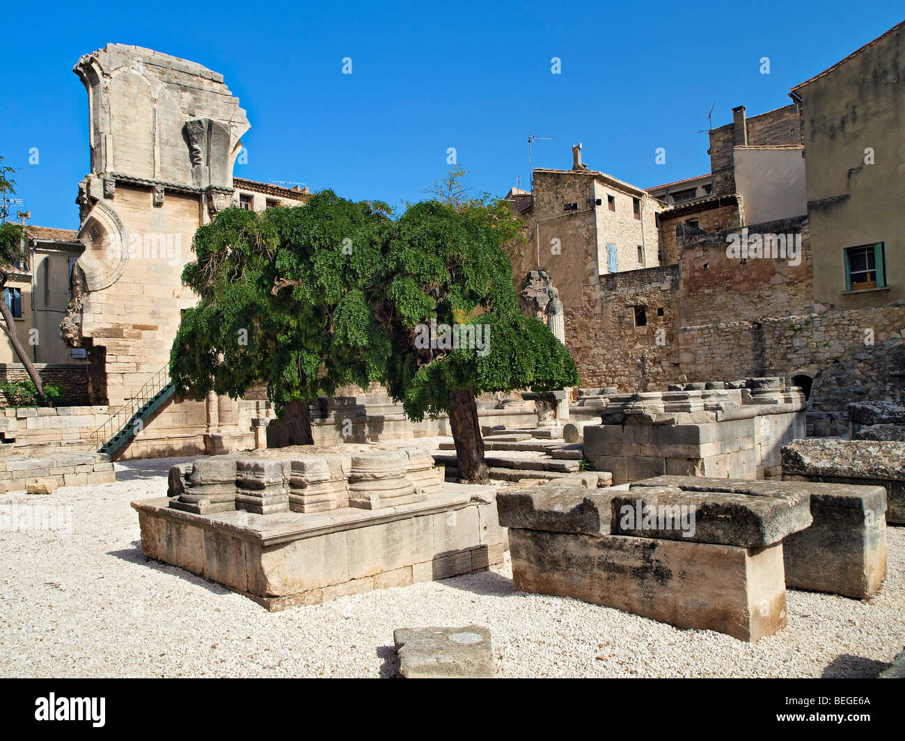 Saint gilles gard Fotos und Bildmaterial in hoher Auflösung Alamy