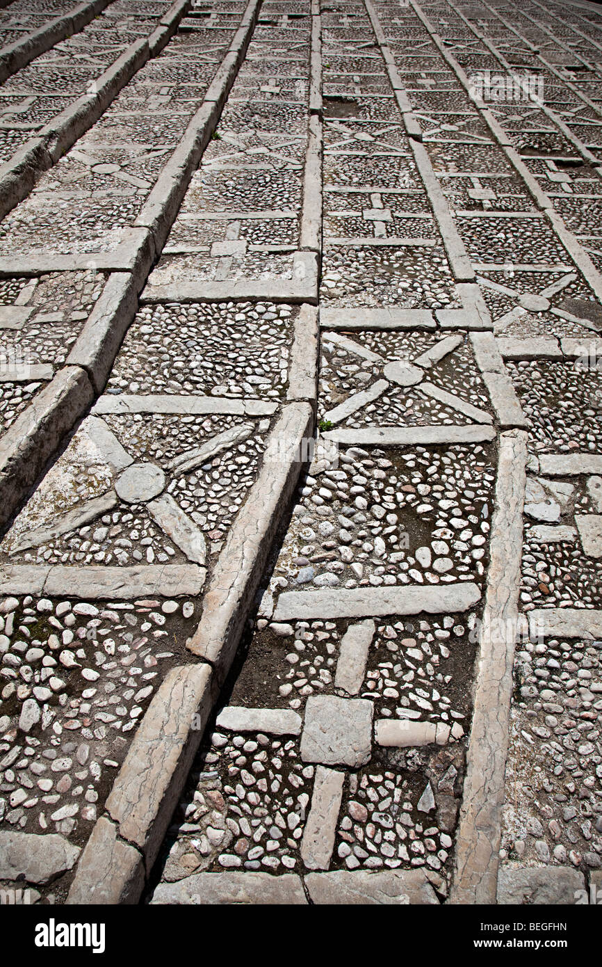 Alte Muster in steinernen Stufen zur Kirche Sant Miquel Felanitx Mallorca Spanien Stockfoto