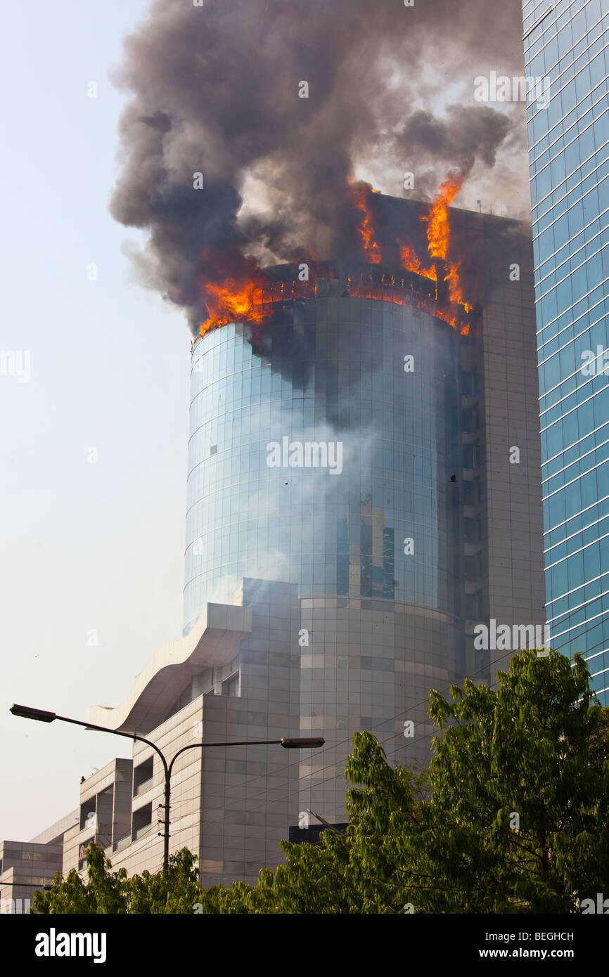 Bashundhara Stadt Shopping Komplex Gebäude in Brand in Dhaka Bangladesch Stockfoto