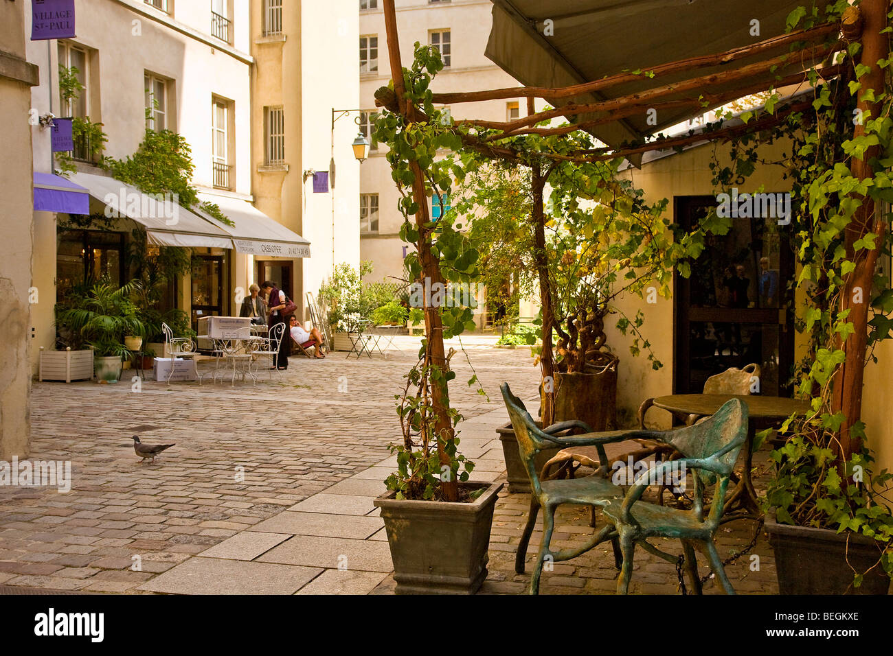 LE VILLAGE SAINT-PAUL, PARIS Stockfoto