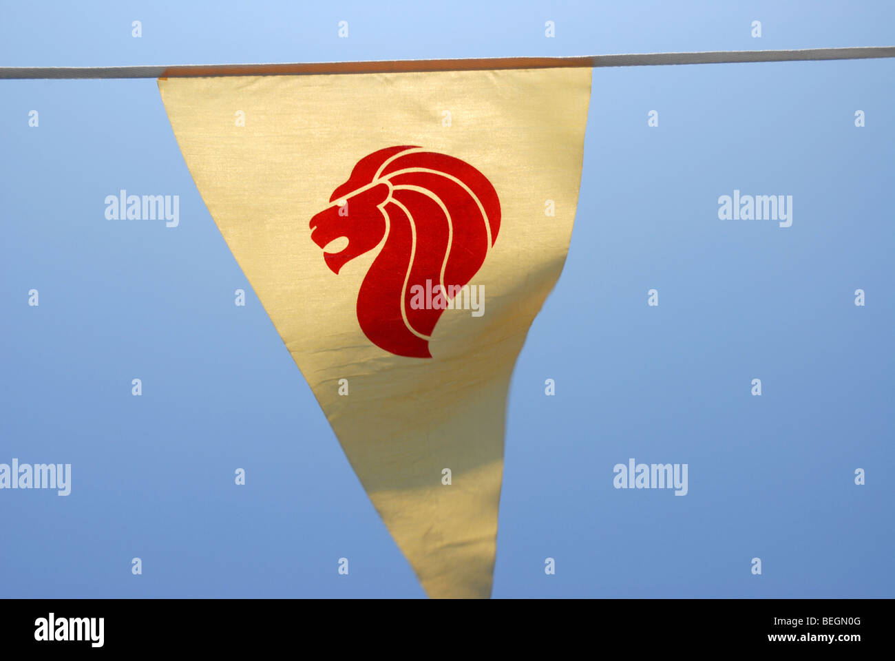 Wimpel Flagge, Darstellung Merlion [Wahrzeichen von Singapur] Singapur Stockfoto