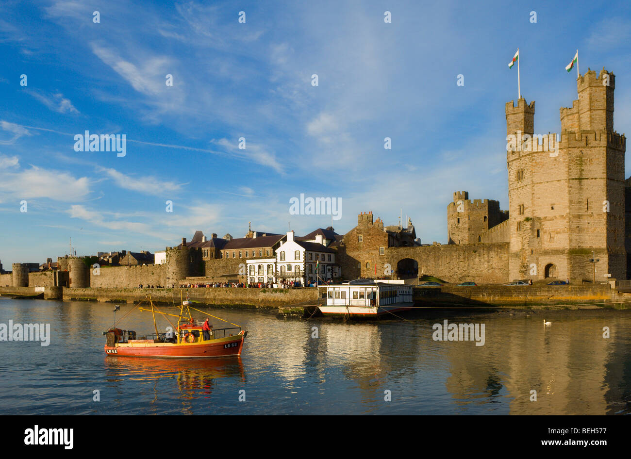 Caernarvon Castle, Caernarvon, Gwynedd, Wales, Vereinigtes Königreich. Stockfoto