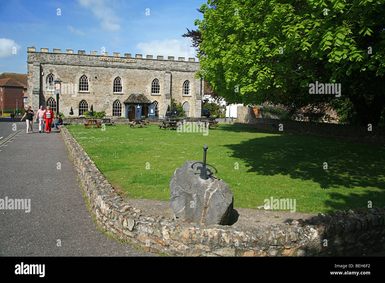 "Excalibur" - das Schwert im Stein - außerhalb der Burg-Museum in Taunton, Somerset, England, UK Stockfoto
