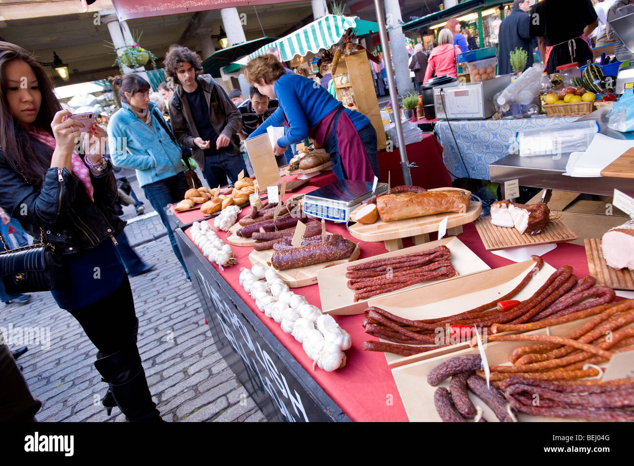 Stall, Verkauf von polnischen Spezialitäten, Covent Garden, London, Vereinigtes Königreich Stockfoto