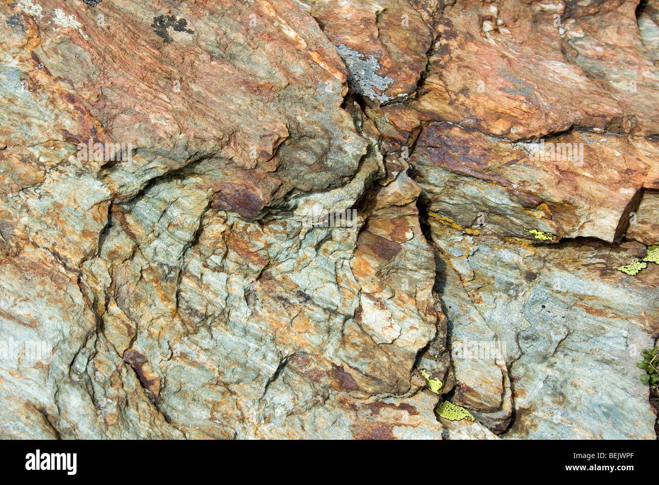 Muster und Texturen im Alpenrock Stockfoto