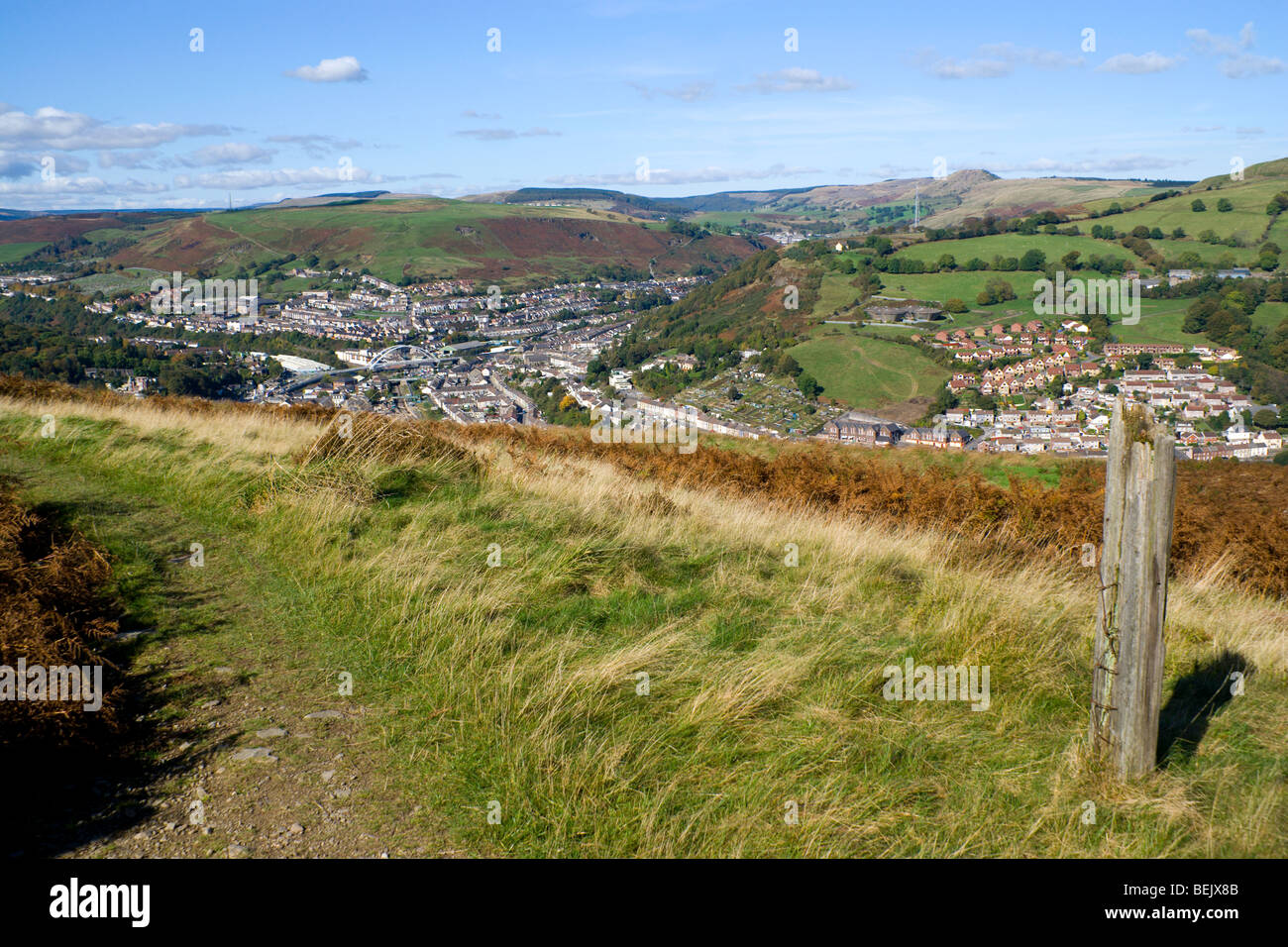 Porth im Rhondda Tal vom Mynydd y Glyn in der Nähe von Pontypridd Südwales Stockfoto