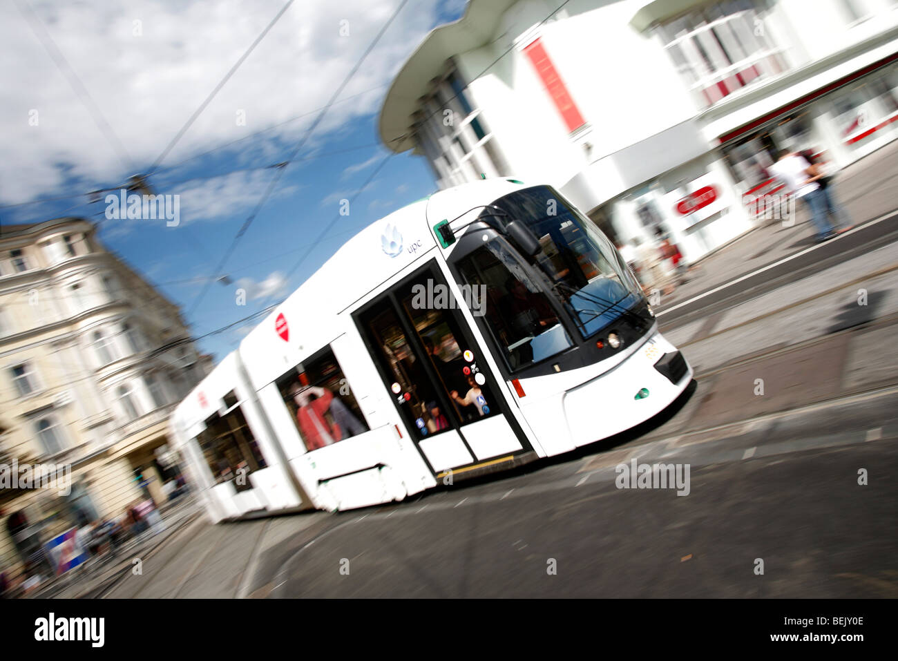 Tram in graz -Fotos und -Bildmaterial in hoher Auflösung – Alamy