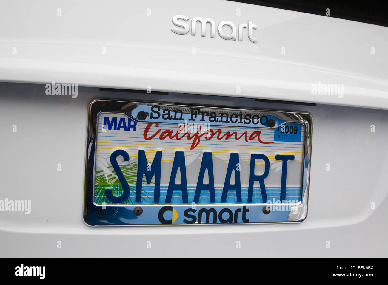 Nahaufnahme von Kfz-Kennzeichen auf einen Smart. Lombard Street, Foto-Shooting bei Auto Club Rallye San Francisco, Kalifornien, USA Stockfoto