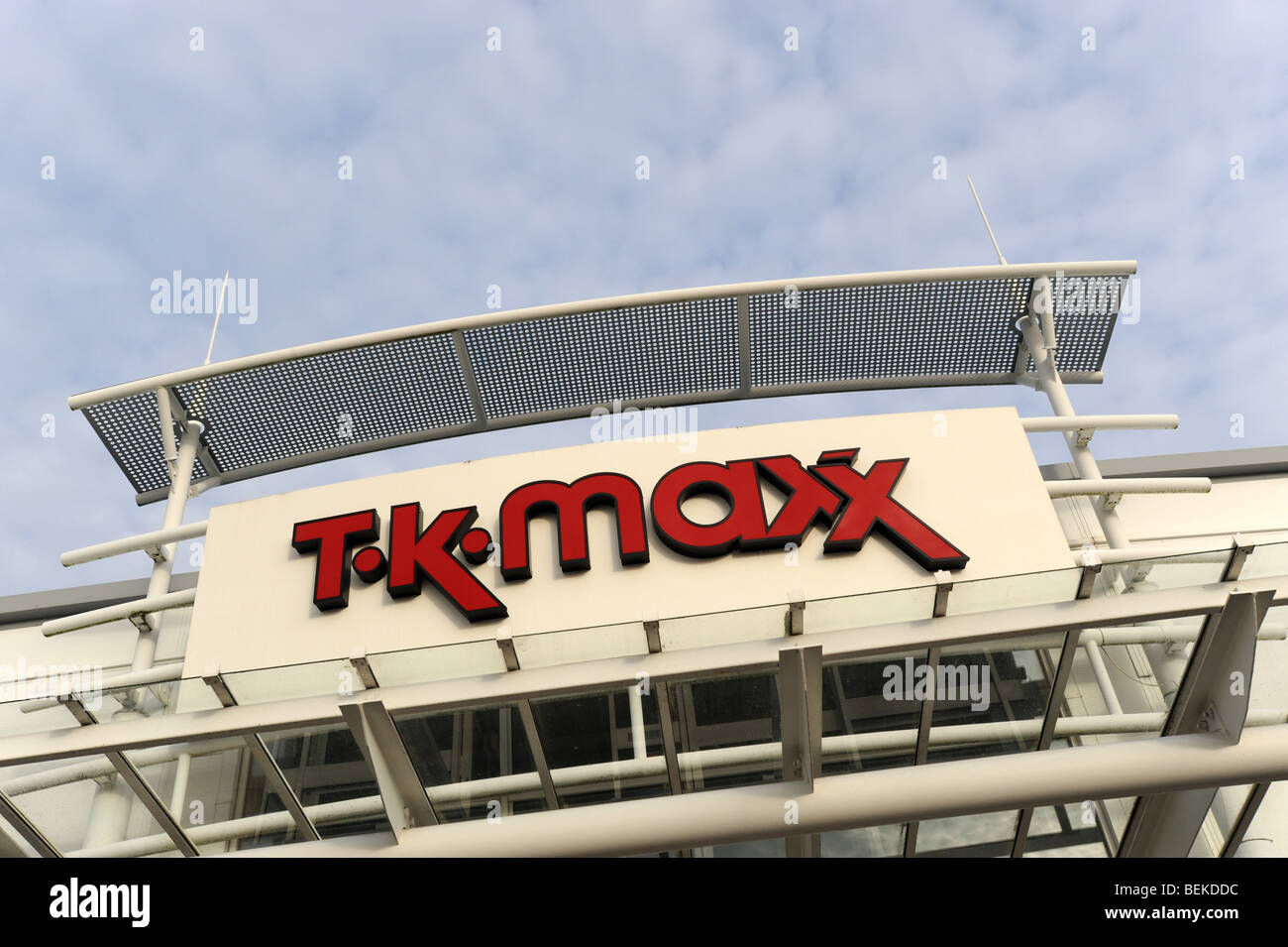 T.K.Maxx Shop Zeichen und Logos England Uk Stockfoto