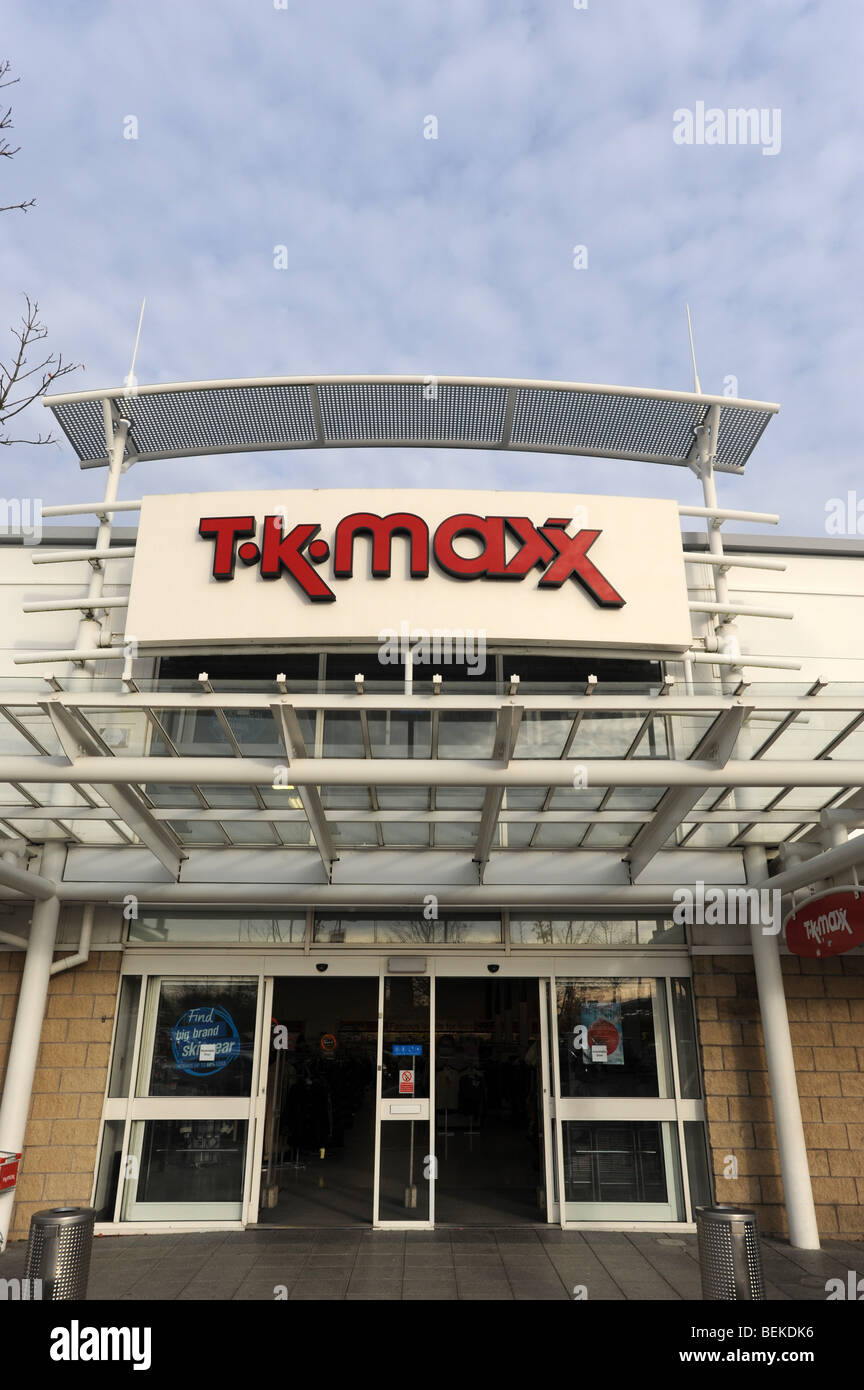 T.K.Maxx Shop Zeichen und Logos England Uk Stockfoto
