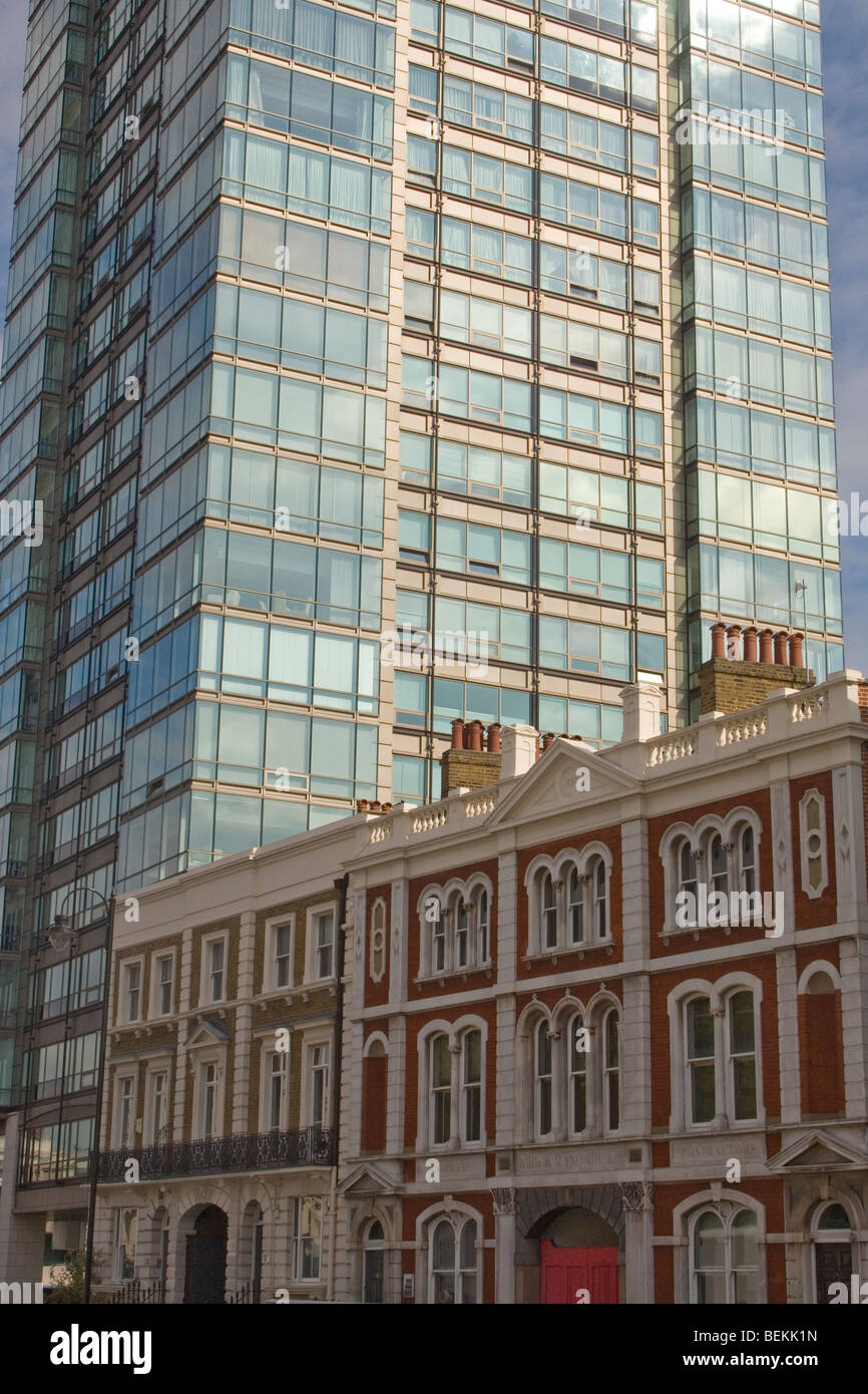 Der Kontrast zwischen Tradition und moderne Baustile, London Stockfoto
